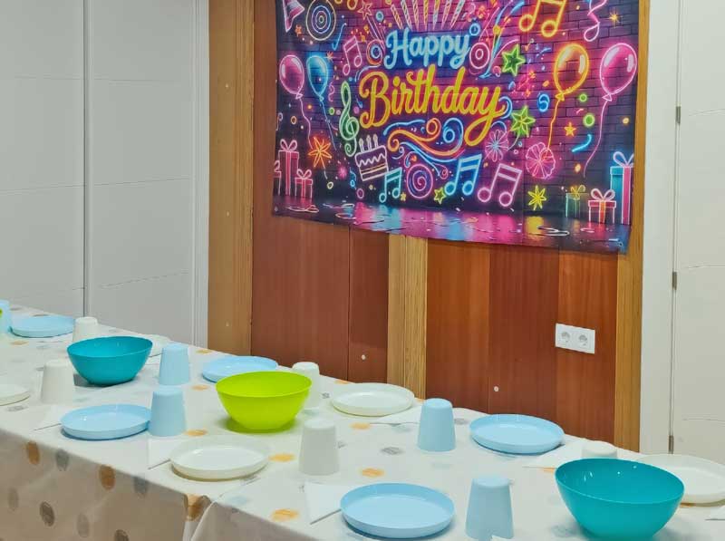 Zona de celebraciones donde se montan los cumpleaños en el centro de ocio de Ourense